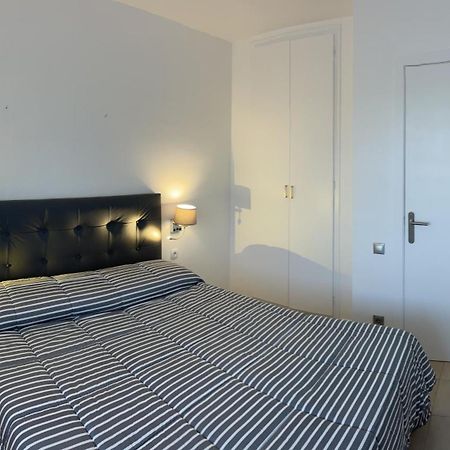 Apartment 47 Салоу Екстериор снимка