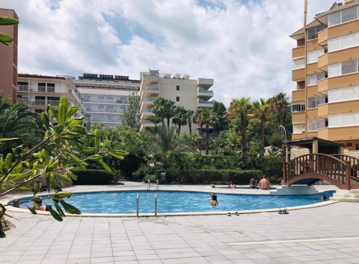 Apartment 47 Салоу Екстериор снимка